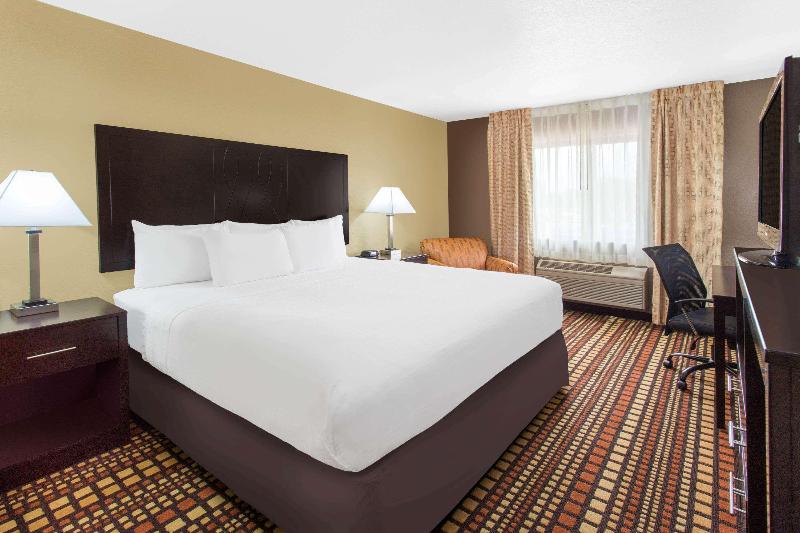 스탠다드 룸, Holiday Inn Express Defuniak Springs, An Ihg
