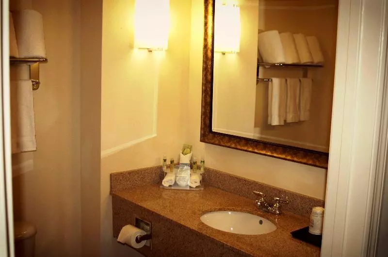 スタンダードルーム, Holiday Inn Express Defuniak Springs, An Ihg