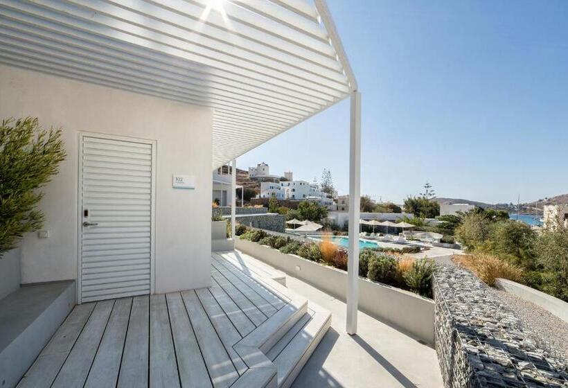 اتاق سوپریور با چشم‌انداز دریا, Relux Ios