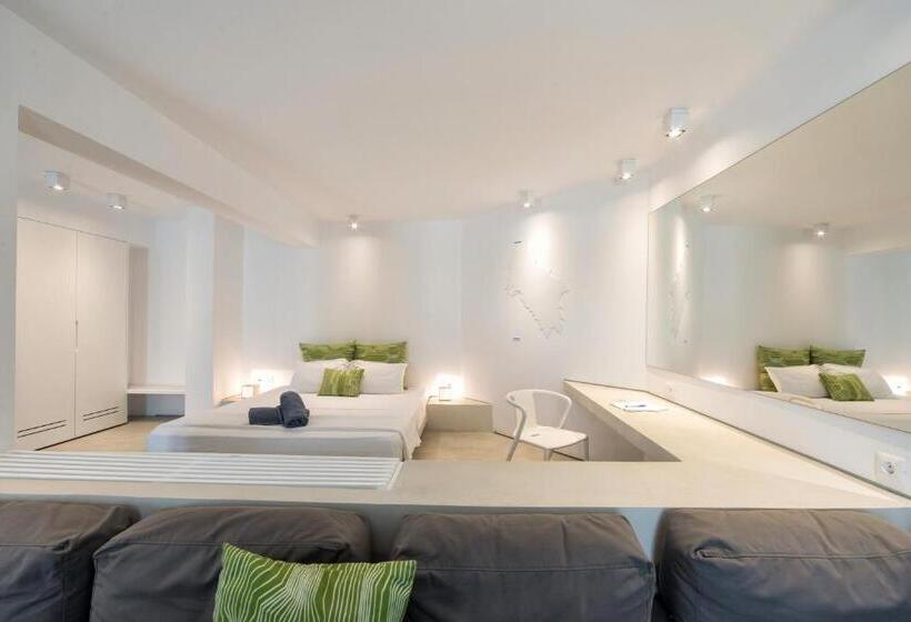 سوئیت جونیور با استخر, Relux Ios