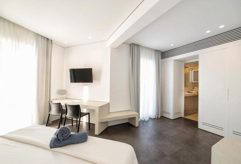 اتاق سوپریور با وان آب گرم, Relux Ios