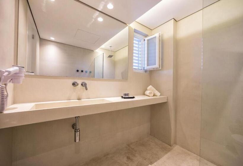 اتاق سوپریور با چشم‌انداز دریا, Relux Ios