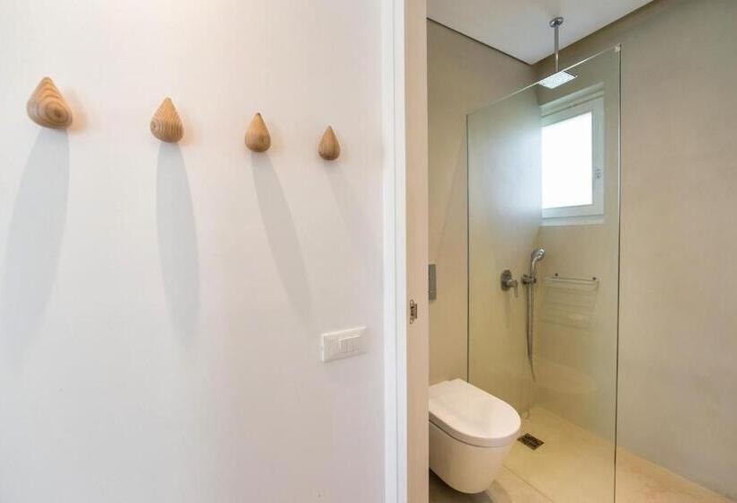 اتاق سوپریور چهار تخته, Relux Ios