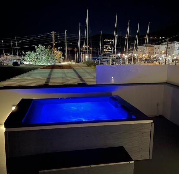 ویلای سوپریور 1 خوابه, Relux Ios