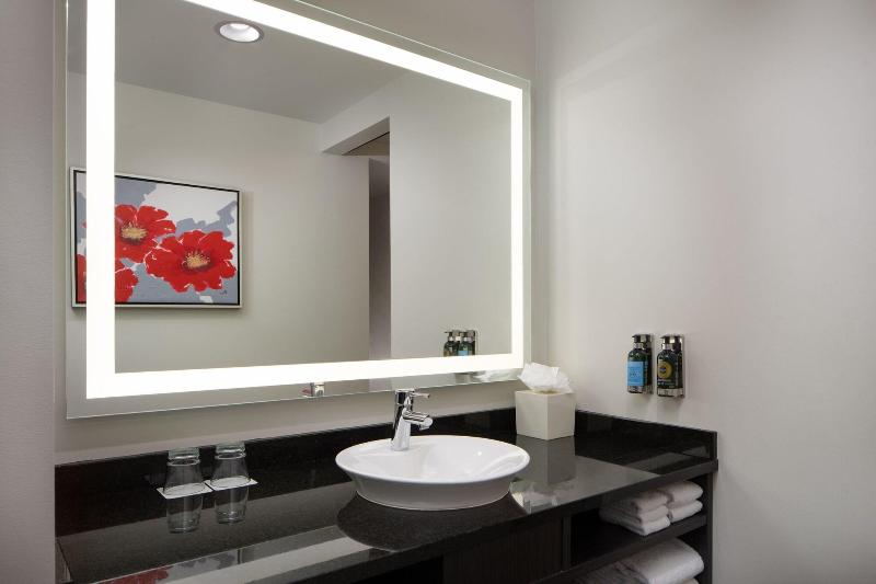 스탠다드 룸 킹사이즈 침대, The Davenport Grand, Autograph Collection