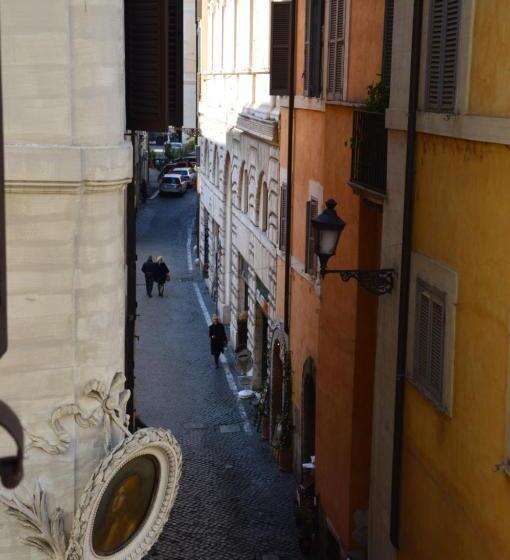 דירת חדר, Dimora Degli Dei