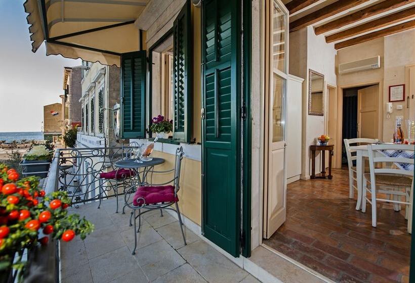 Апартаменты 1 Спальня с Террасой Вид на Море, Residence Porta Antica Centro Storico