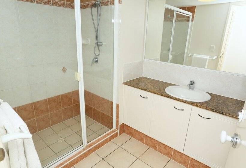 شقة 3 غرف مطلة على البحر, San Marino By The Sea Apartments