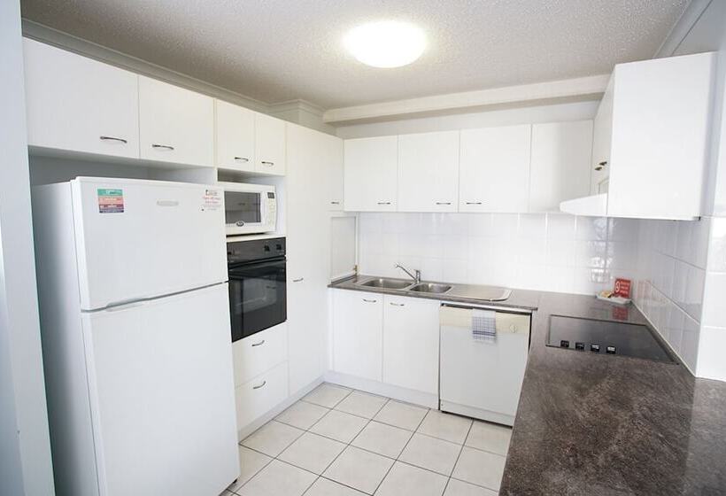 شقة غرفتين مطلة على البحر, San Marino By The Sea Apartments