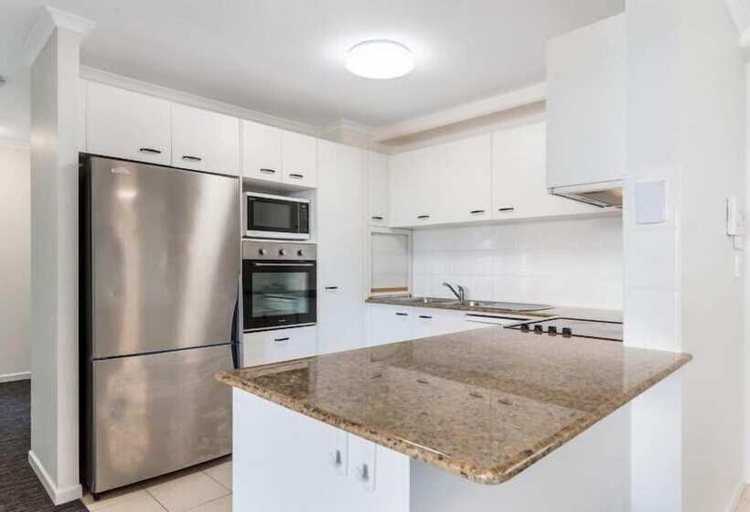 شقة غرفتين نوم مطلة على الحديقة, San Marino By The Sea Apartments