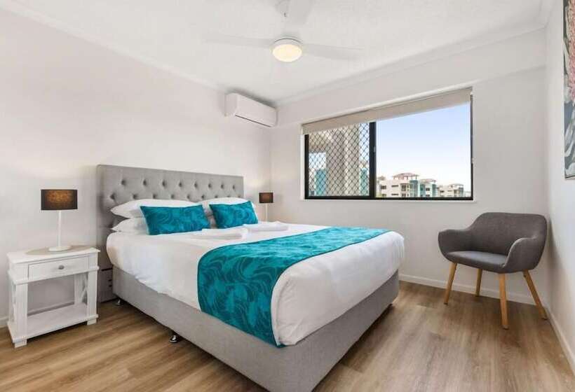 شقة 3 غرف مطلة على البحر, San Marino By The Sea Apartments