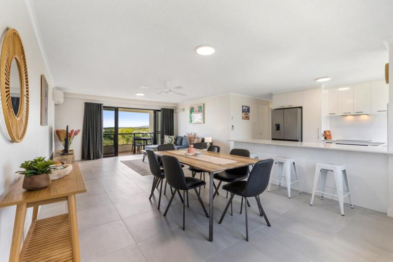 شقة 3 غرف مطلة على البحر, San Marino By The Sea Apartments