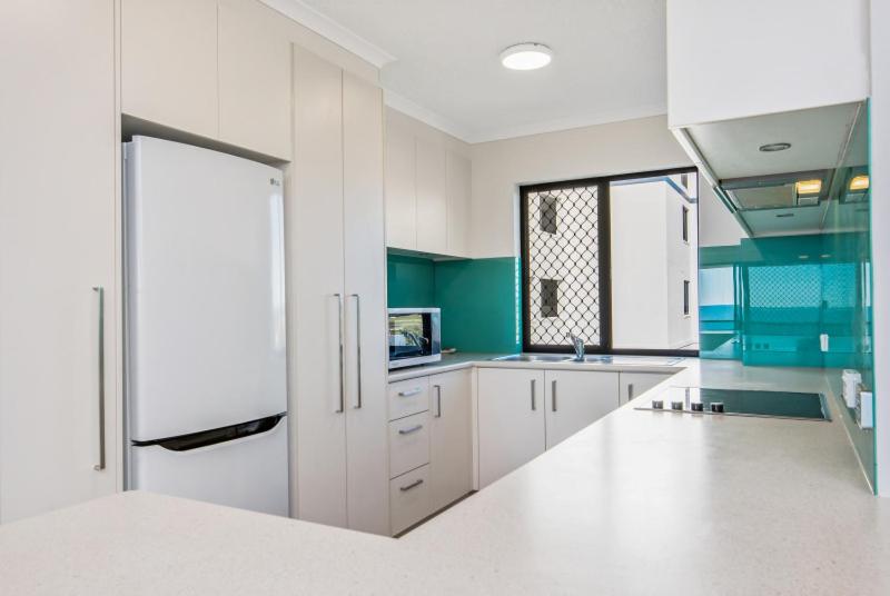 شقة 3 غرف مطلة على البحر, San Marino By The Sea Apartments