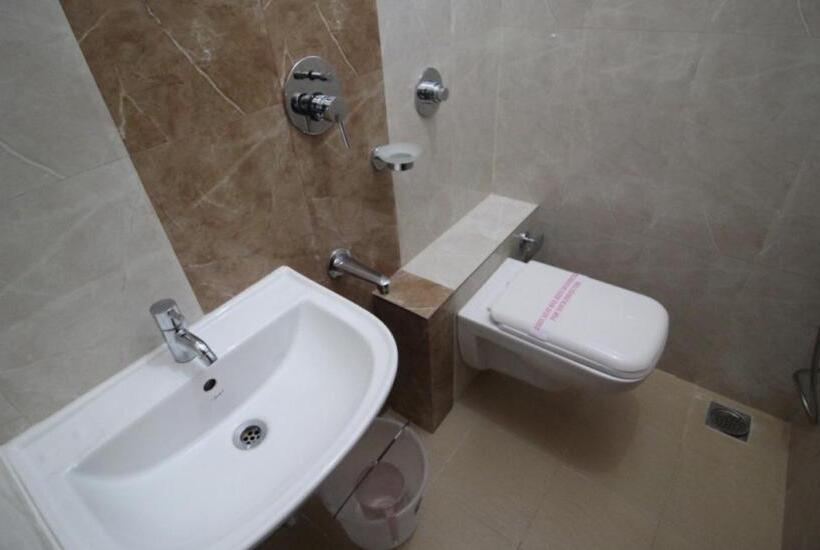 דירת חדר, Shoba Suites