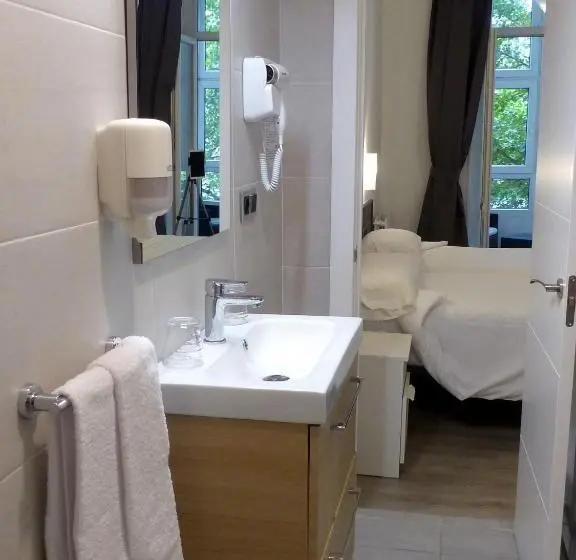 スーペリアールーム, Pension Donostiarra