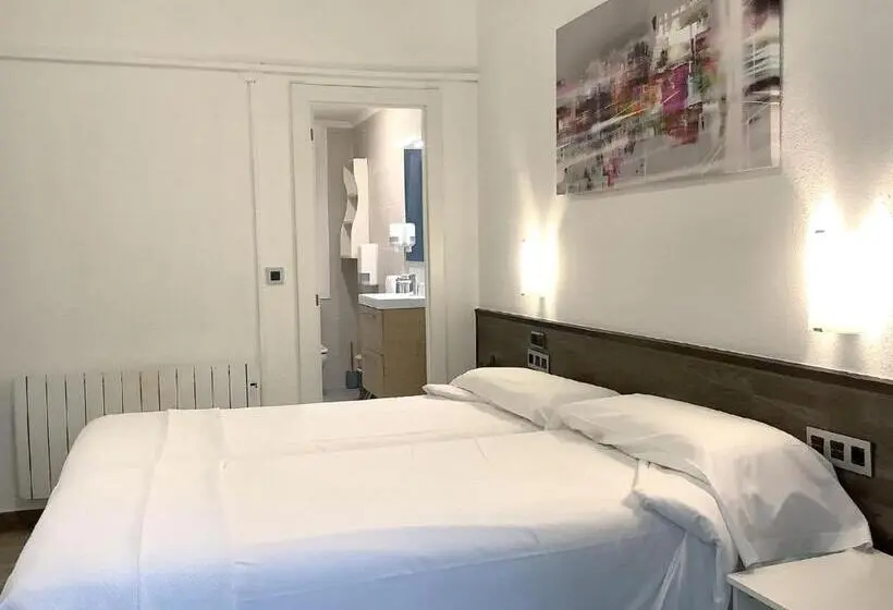 スーペリアールーム, Pension Donostiarra