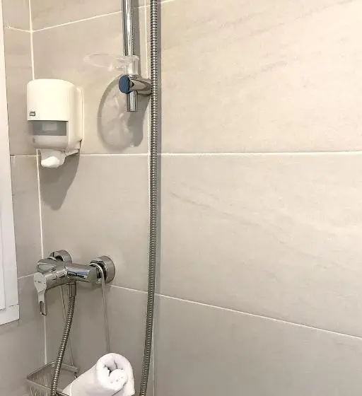 インサイドのシングルルーム, Pension Donostiarra
