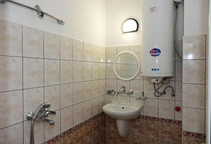 غرفة قياسية, семеен хотел орфей