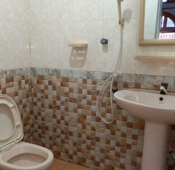 Четырехместный Номер Стандарт с Балконом, Villa Luxez