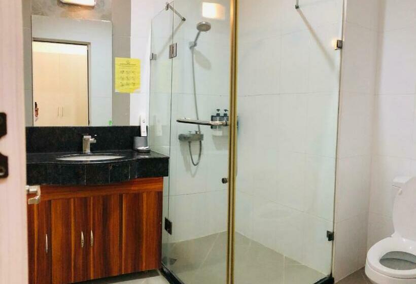 디럭스 룸, Queens Island Golf And Resort