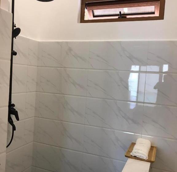 Номер Стандарт, Bohol Coastal View