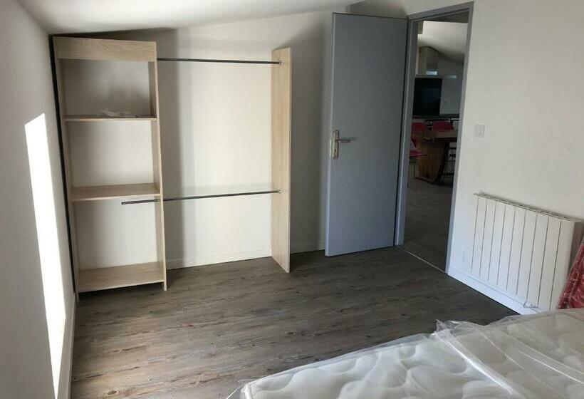 标准间, Chai Paulette