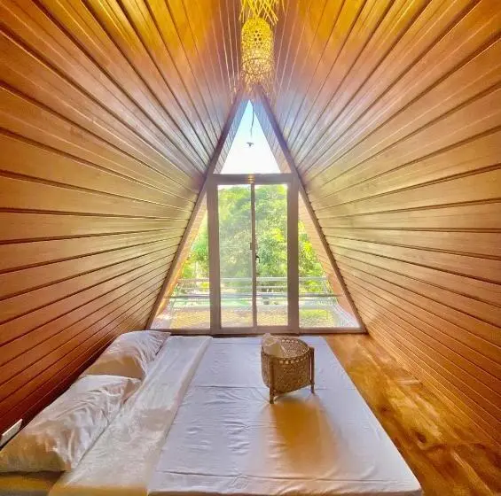 キャビン, Camp Paraiso Resort