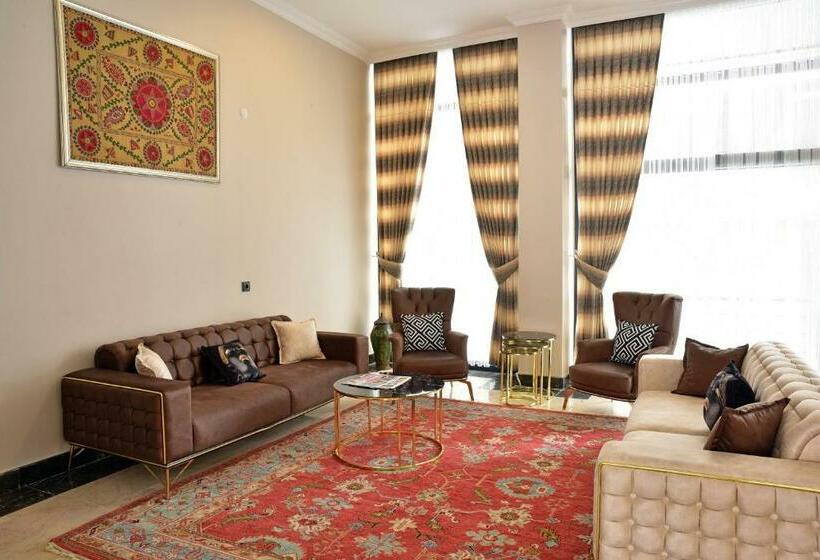 Номер Стандарт, Sultansaray Sultanhanı