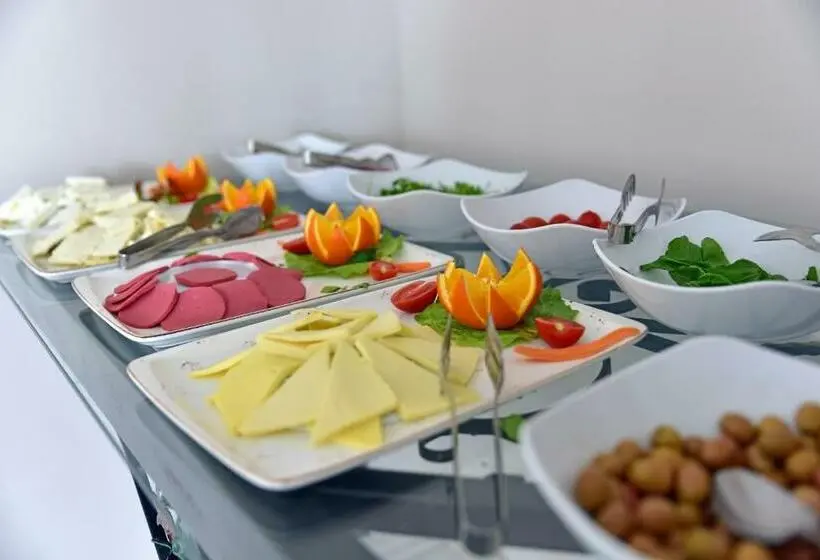 Standard Neljän Hengen Huone, Sultansaray Sultanhanı