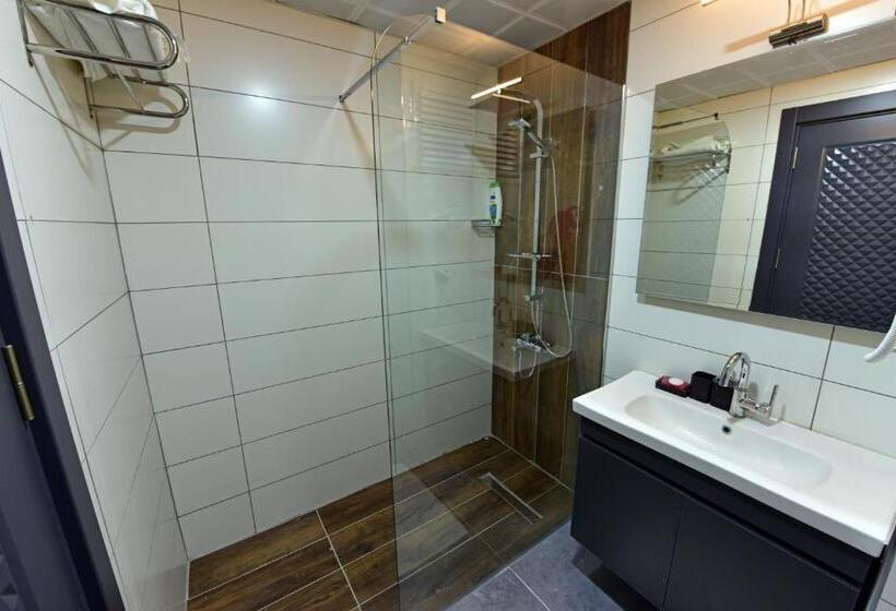 חדר סטנדרט יחיד עם מרפסת, Sultansaray Sultanhanı