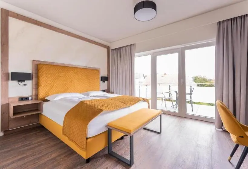Apartamento 1 Dormitorio con Terraza, Traunfall