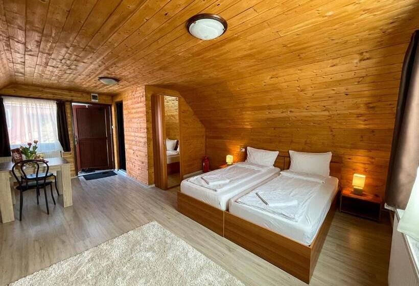 Номер Deluxe, Somogyi Vendégház