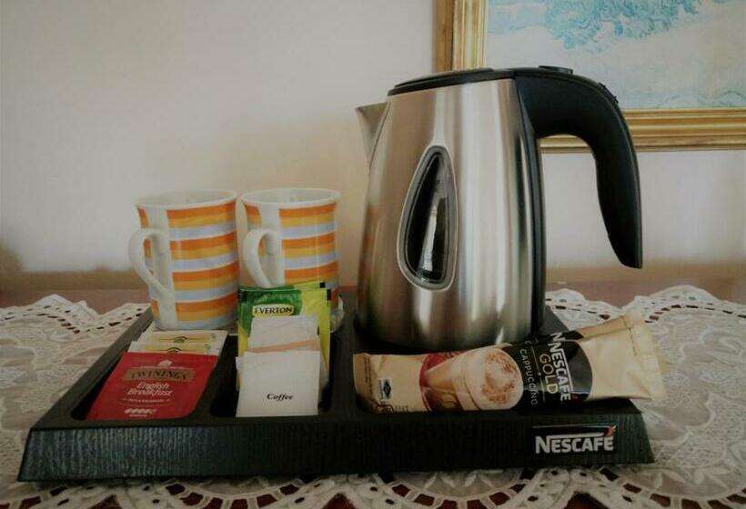 غرفة ديلوكس مطلّة علي البحر مزوَّدة بشُرفة, Belfort House B&b