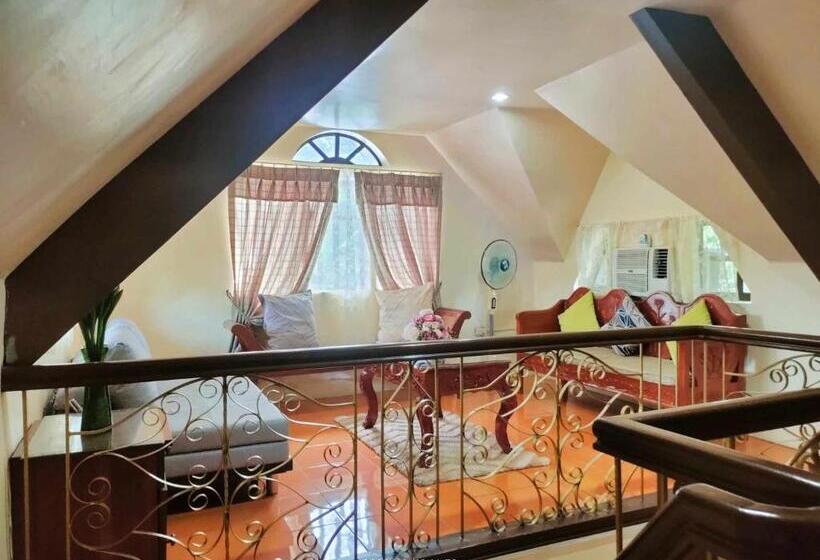 غرفة ديلوكس مطلّة علي البحر مزوَّدة بشُرفة, Belfort House B&b