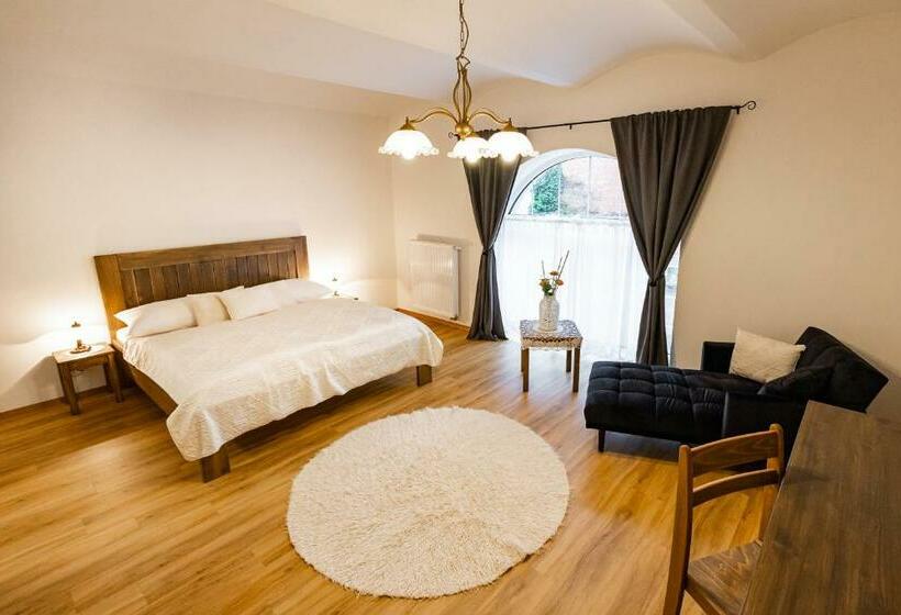 Номер Стандарт, Pivovar Tupadly