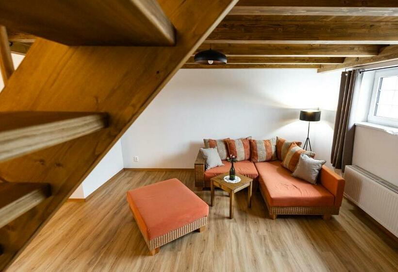 Номер Стандарт, Pivovar Tupadly