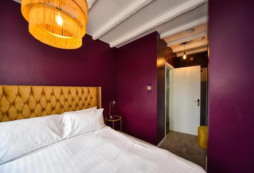 غرفة قياسية سرير كينج, The Bear Inn