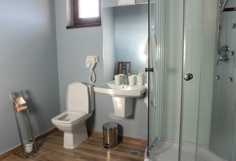 패밀리 룸, Livada De Zmeura