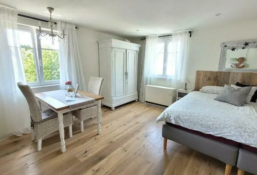 スタンダードスタジオ, Romantik Suite Nordelsaß B&b