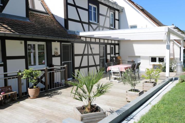 スタンダードスタジオ, Romantik Suite Nordelsaß B&b