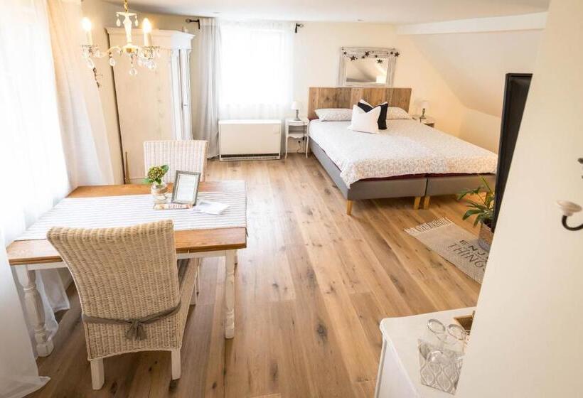 スタンダードスタジオ, Romantik Suite Nordelsaß B&b