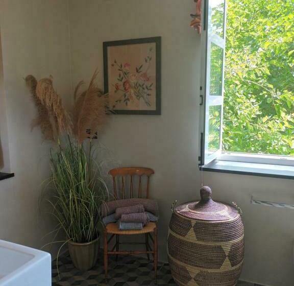 غرفة قياسية مزوَّدة بتراس, Il Gelso