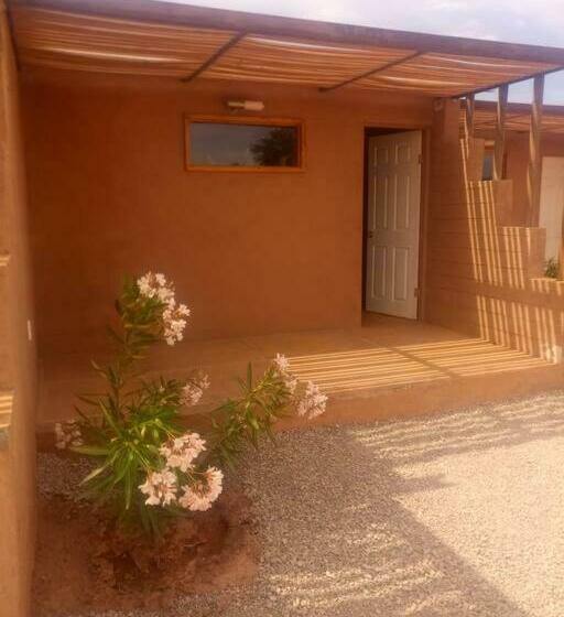 חדר סטנדרט לשלושה, Tiunur Lodge