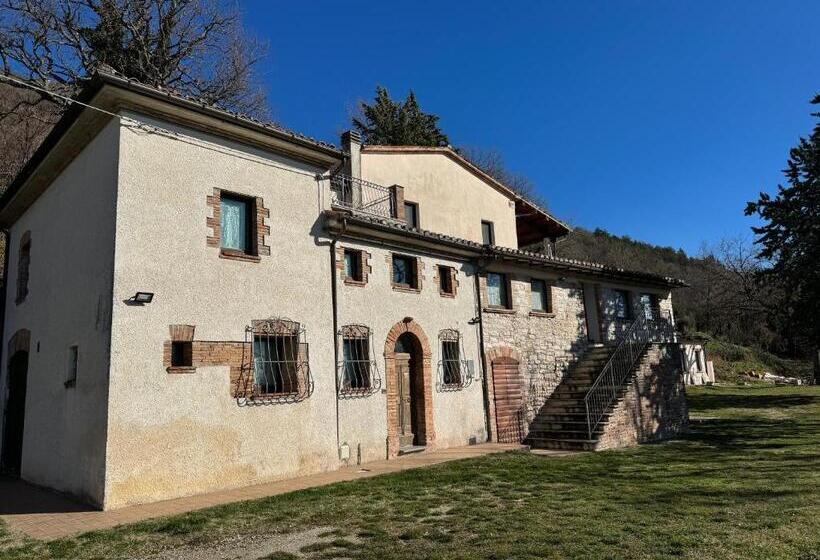 شقة غرفة واحدة مزودة بتراس, Agriturismo Castelvecchio, Casa Vacanza Con Piscina A Fabriano
