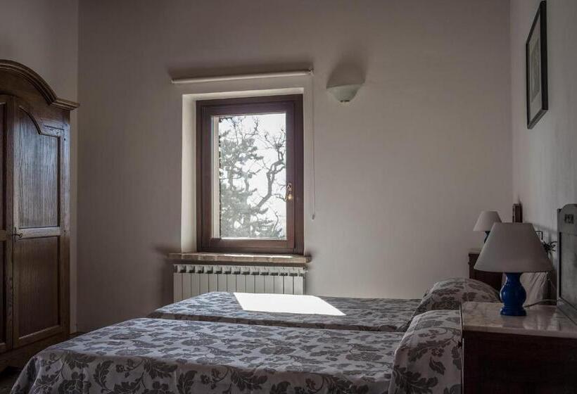 テラス付き１ベッドルームアパートメント, Agriturismo Castelvecchio, Casa Vacanza Con Piscina A Fabriano