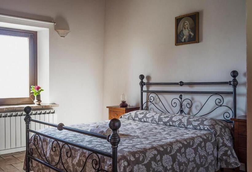 شقة غرفة واحدة مزودة بتراس, Agriturismo Castelvecchio, Casa Vacanza Con Piscina A Fabriano