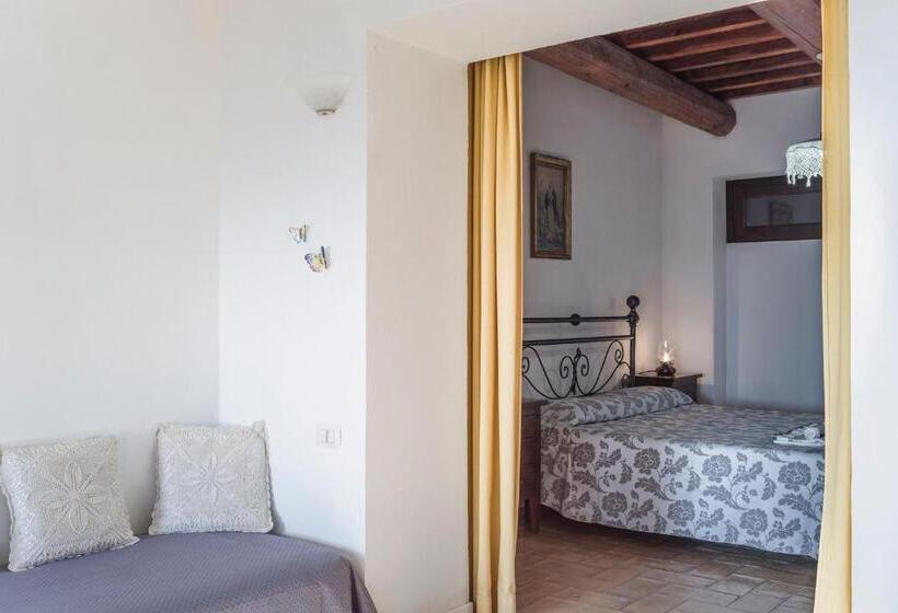 景色の見える一ベッドルームアパートメント, Agriturismo Castelvecchio, Casa Vacanza Con Piscina A Fabriano