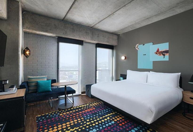 غرفة قياسية سرير كينج, Aloft Guadalajara Sur