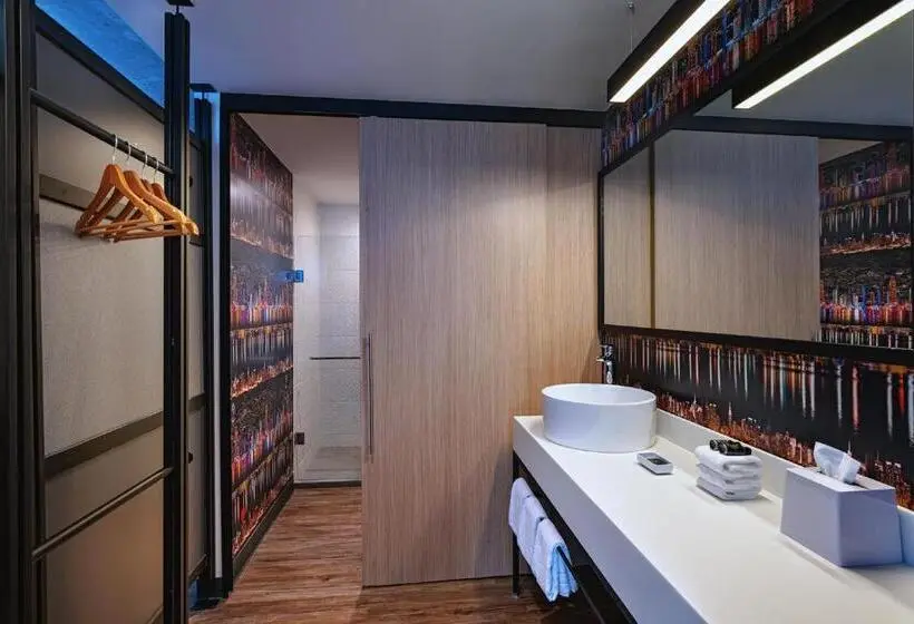 キングサイズベッドのスイートルーム, Aloft Guadalajara Sur