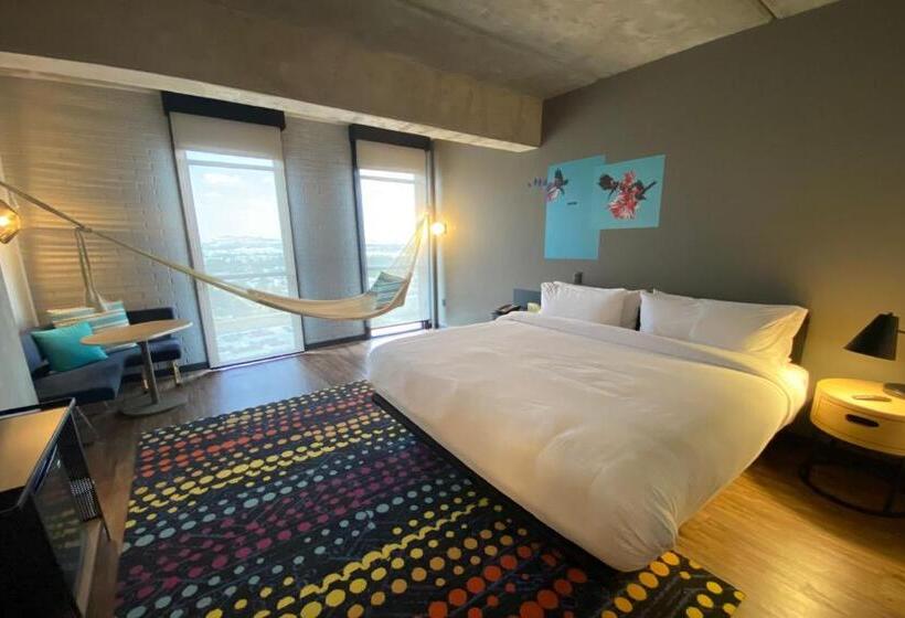 غرفة قياسية سرير كينج, Aloft Guadalajara Sur